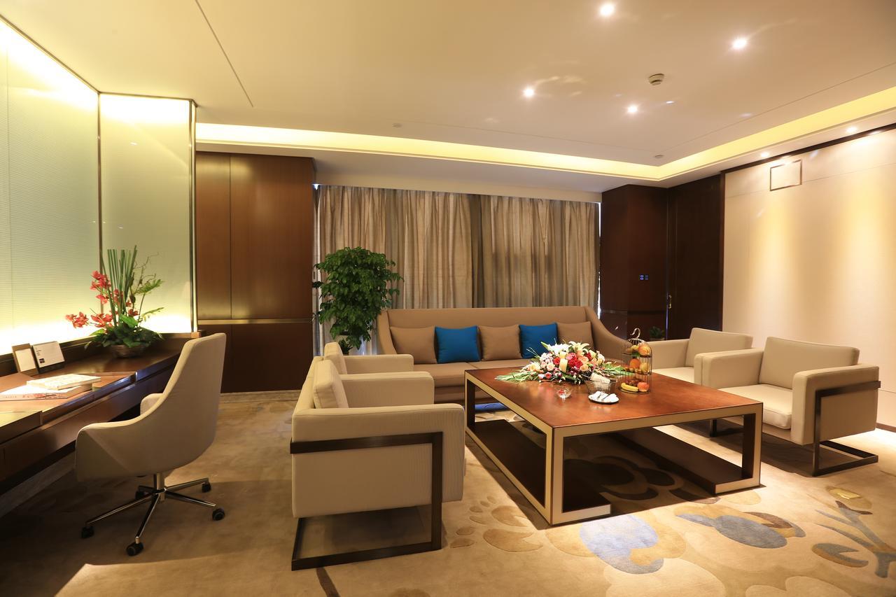 Howard Johnson Xiangyu Plaza Linyi Lin-i Exteriér fotografie