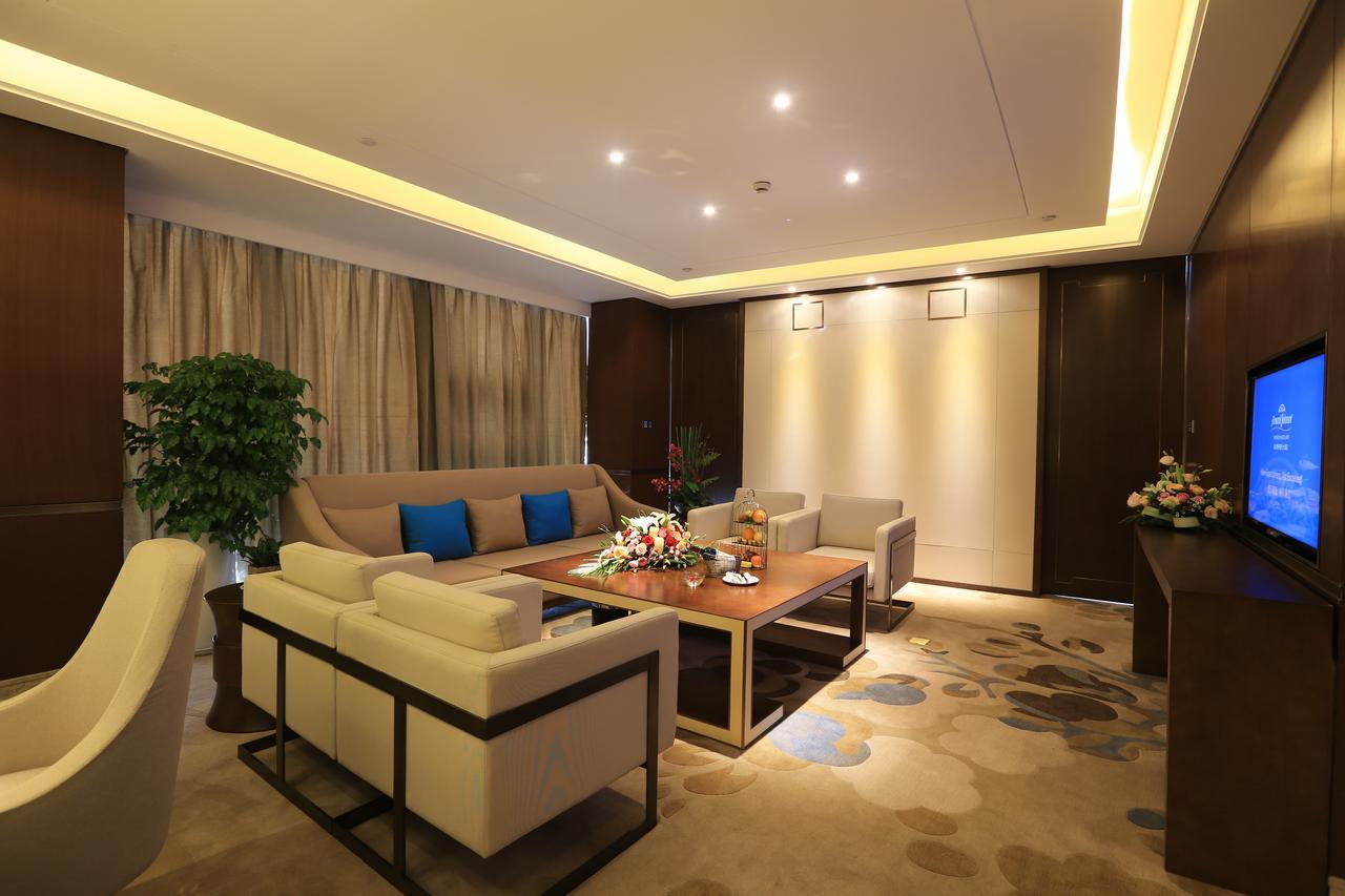 Howard Johnson Xiangyu Plaza Linyi Lin-i Exteriér fotografie